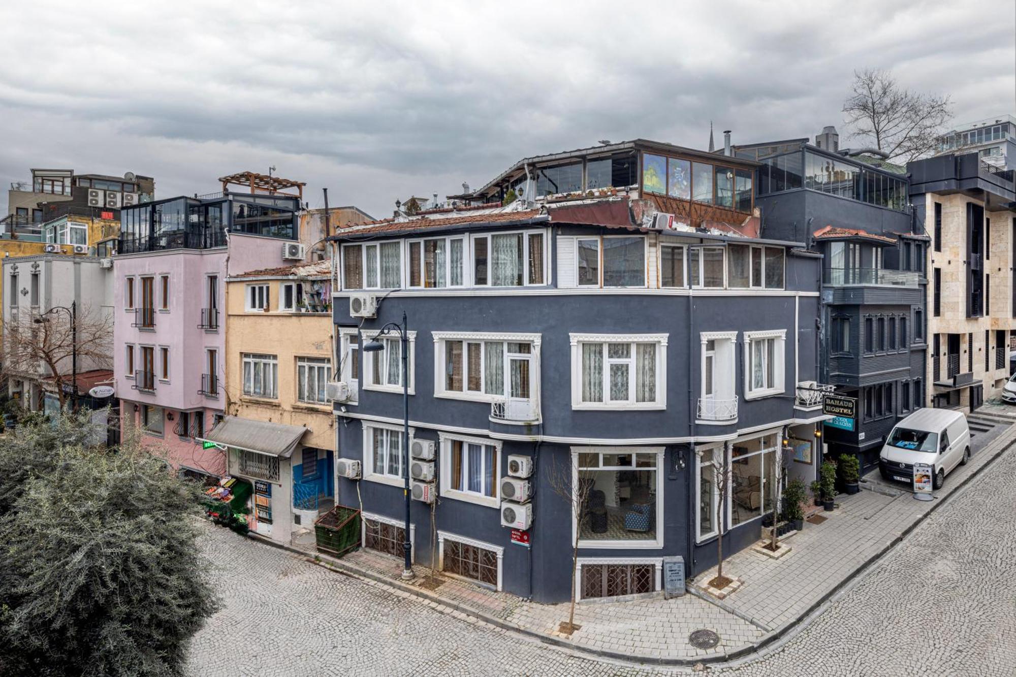 Bahaus Hostel Near Bluemosque And Hagiasophiamosque - 2 Minutes — Photos 1